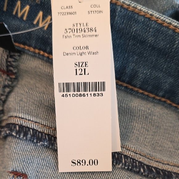 White House Black Market Skimmer Jeans - Picture 7 of 9